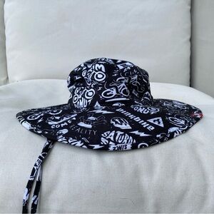 Pinkbike wide-brim bucket hat